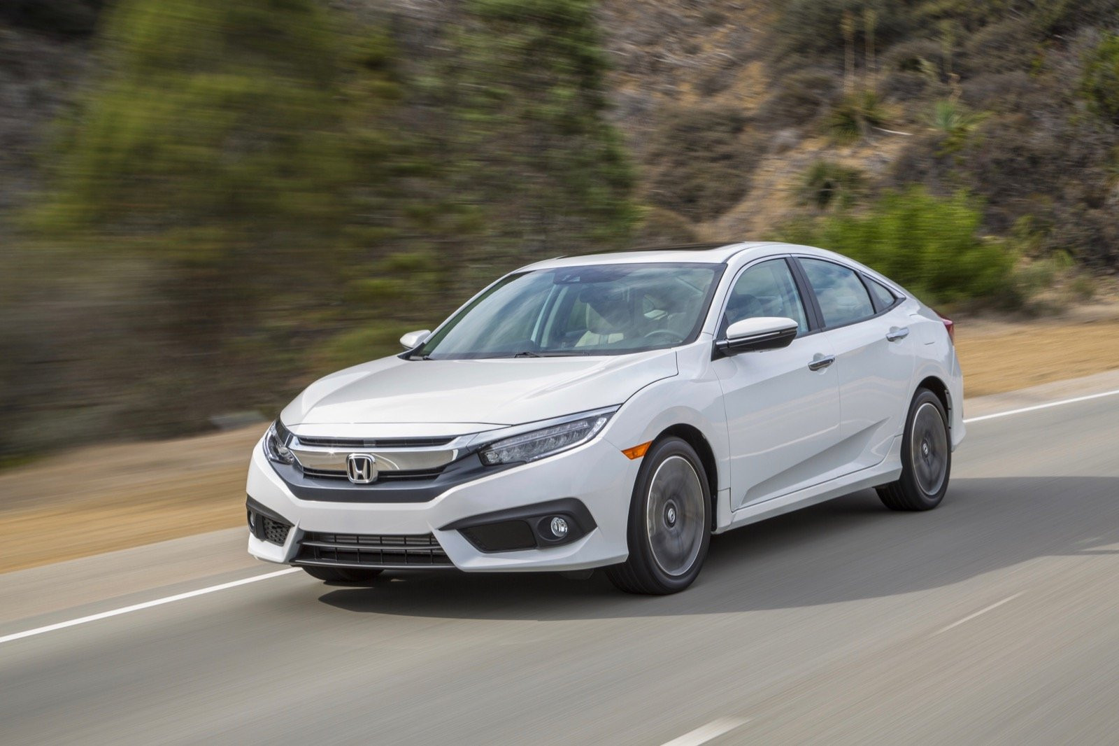 2017_honda_civic-pic-4387888882298342148-1600x1200.jpeg