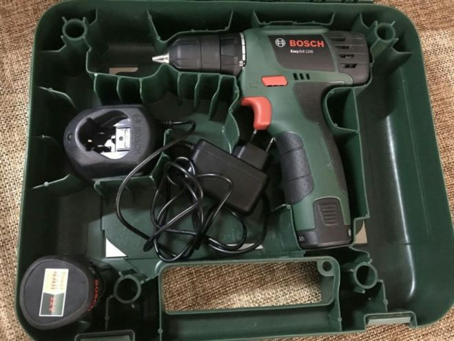 akkumulyatornaya-drel-shurupovert-bosch-easydrill-1200-photo-9d70.jpg