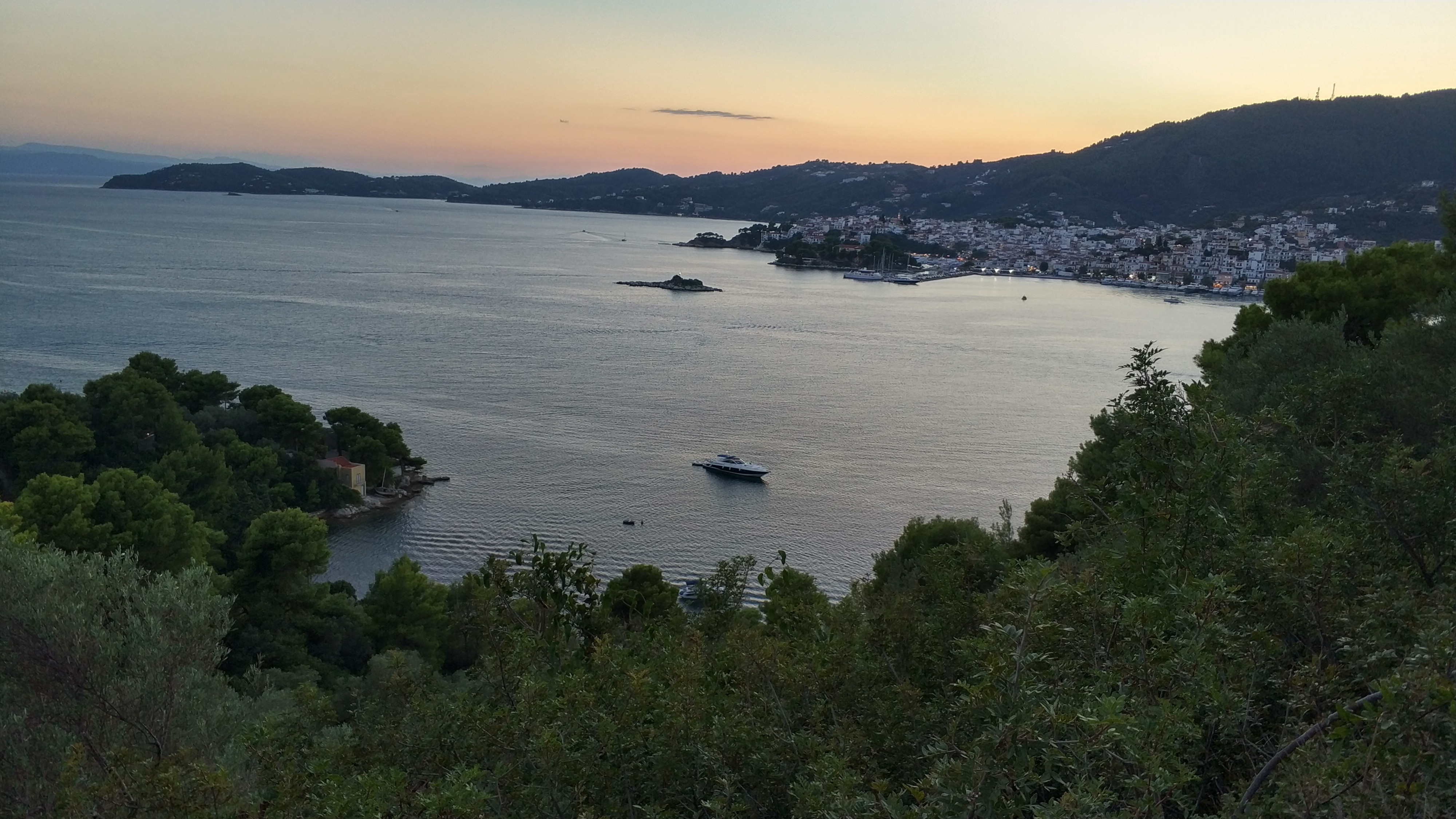 IMG_20180810_203444_HDR.jpg
