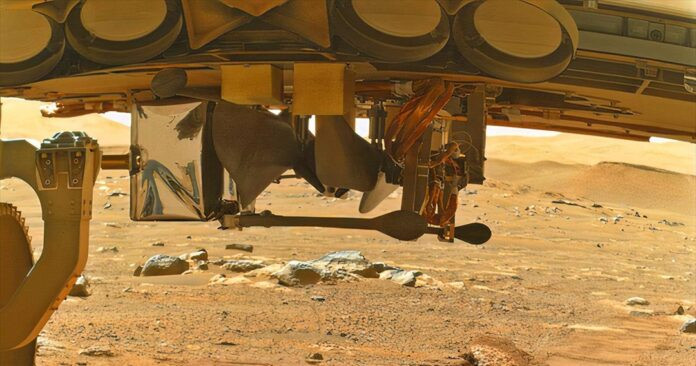 proti-dimosia-emfanisi-drone-esteile-nasa-ston-ari-696x366.jpg