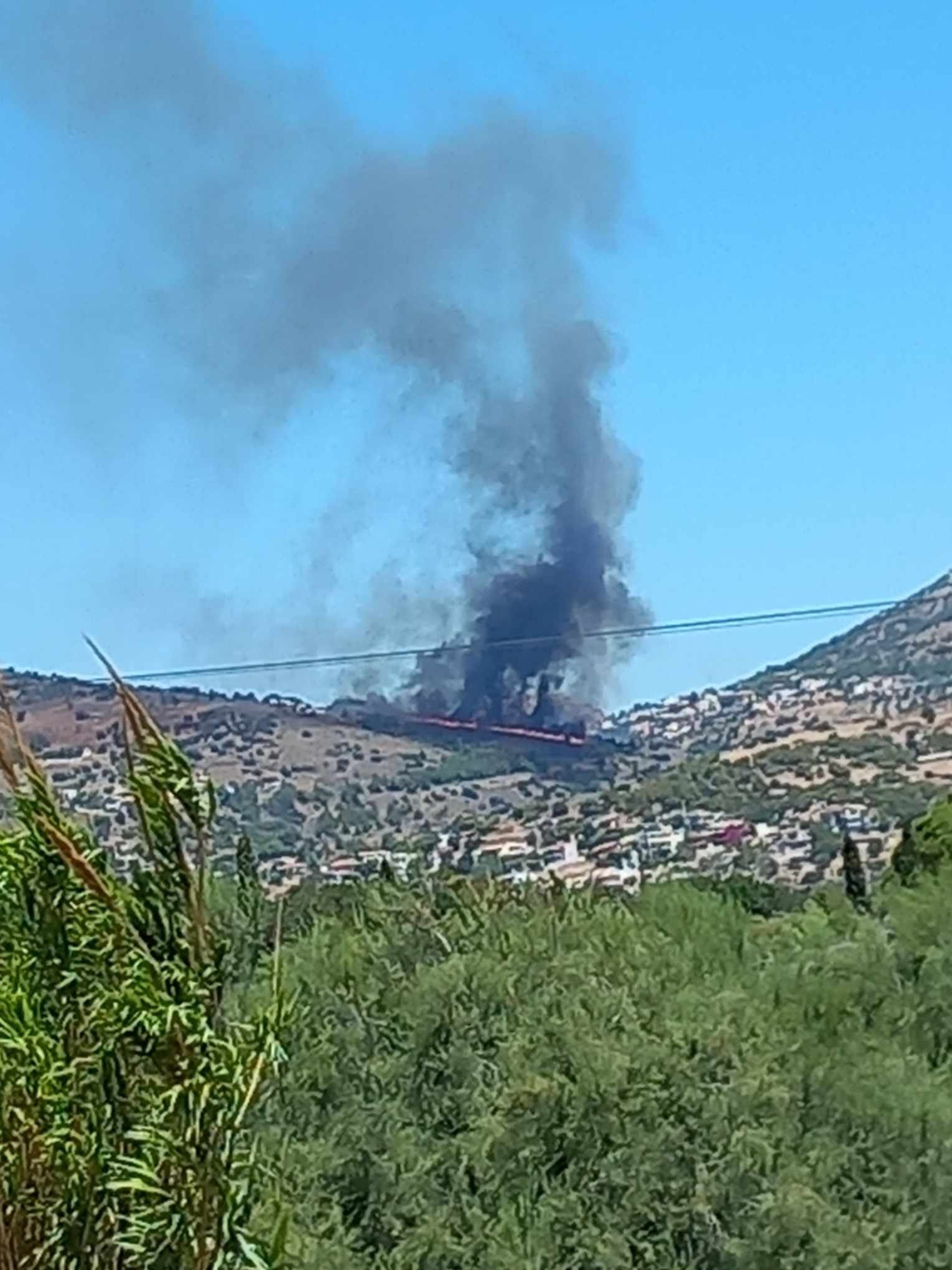 Μεγάλη φωτιά στην Κερατέα: Καίγονται σπίτια – Εκκενώνονται 5 οικισμοί – ΦΩΤΟ και ΒΙΝΤΕΟ