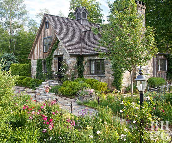 The Elements of Cottage Garden Design