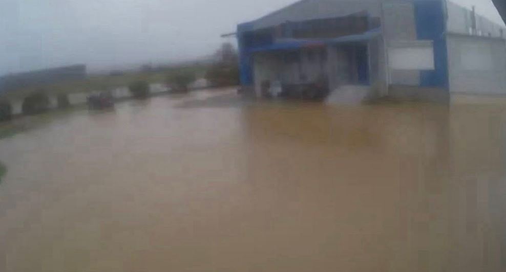 Εικόνες καταστροφής στην Αλεξανδρούπολη: «Έσπασαν» σιδηροδρομική γραμμή για να μην πλημμυρίσει οικισμός – «Έπεσαν μεγάλοι όγκοι νερού σε μικρό διάστημα»