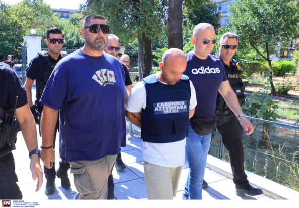www.enikos.gr