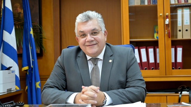 www.protothema.gr